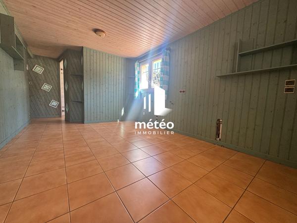 Maison avec grand potentiel, proche de la mer et de la nature !