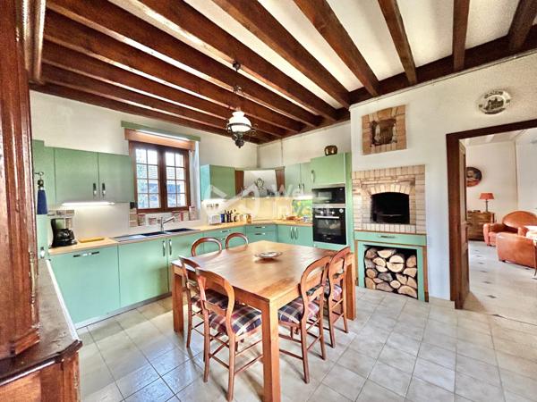 Très belle maison ancienne au coeur de Jouy