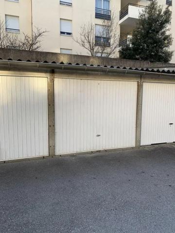 Parking / Box à louer à Valence (26000)