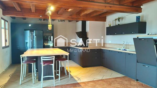 Maison rénovée T5 avec hangar sur 2900m2 de terrain Négociable