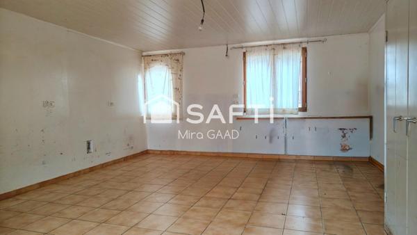 Maison rénovée T5 avec hangar sur 2900m2 de terrain Négociable