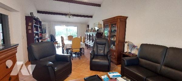 Villeneuve d'Ascq - Quartier d'Ascq - Maison 4 chambres+bureau - garage - 392 000 €