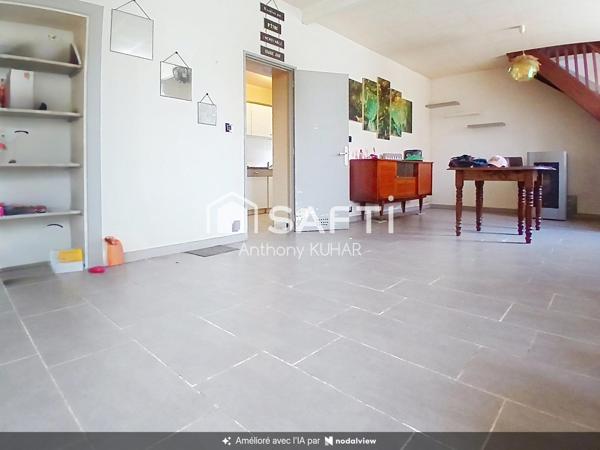 Charmante maison avec terrain arboré, garage et dépendance