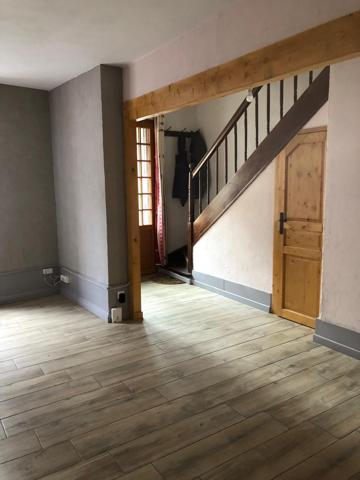 MAISON DE 121 M² AVEC COUR