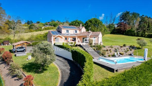 Maison avec vue dominante et piscine au calme