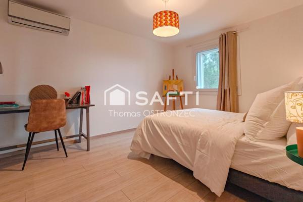 Maison avec vue dominante et piscine au calme