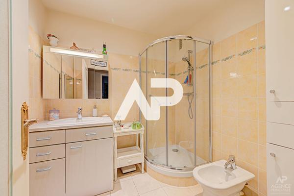 Appartement Rueil Malmaison 3 pièce(s) 70.75 m2 €430 500 ** - Référence 19347