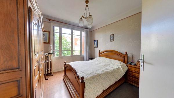 Maison Roissy En Brie 8 pièce(s) 182.8 m2