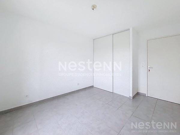 A VENDRE Appartement Type 2 avec balcon, 2 place de parking