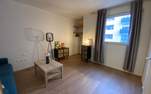 Appartement à louer    1 pièce • 19,42 m2 Cergy