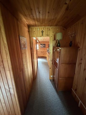 *SOUS COMROMIS* CHALET SUR LES HAUTEURS DE LAVEISSIERE