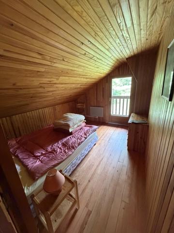 *SOUS COMROMIS* CHALET SUR LES HAUTEURS DE LAVEISSIERE