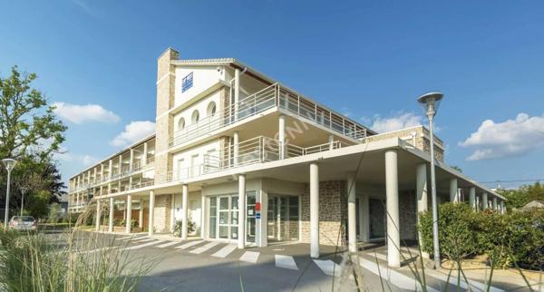 Sautron Hubonnière : VENTE Appartement T2 duplex 40 m², meublé. LMNP, bail commercial, loyers garantis.