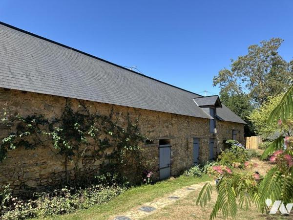 Maison de caractère sur 1.11 ha à Marigné (Les Hauts d'Anjou)