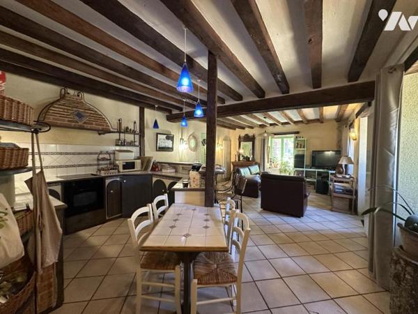 Maison de caractère sur 1.11 ha à Marigné (Les Hauts d'Anjou)