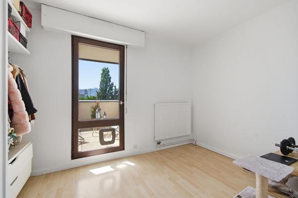 DUPLEX DERNIER ETAGE 4 CHAMBRES Chatou 5 pièces 121.32 m2