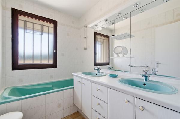 DUPLEX DERNIER ETAGE 4 CHAMBRES Chatou 5 pièces 121.32 m2