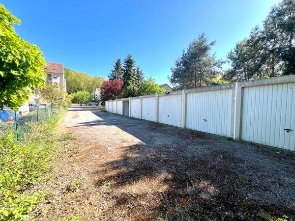 Terrain constructible Saint Avold 1639 m2