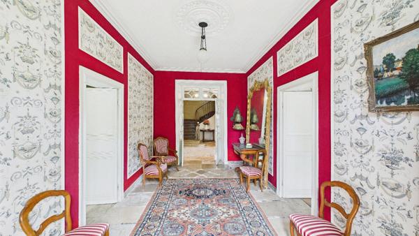 Élégante Maison de Maître XVIIe siècle : Un lieu rare, calme et au potentiel exceptionnel Dax