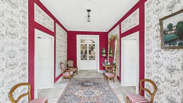 Élégante Maison de Maître XVIIe siècle : Un lieu rare, calme et au potentiel exceptionnel Dax
