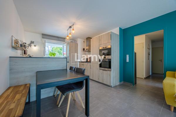 T3 rez de jardin  grand garage 25m²