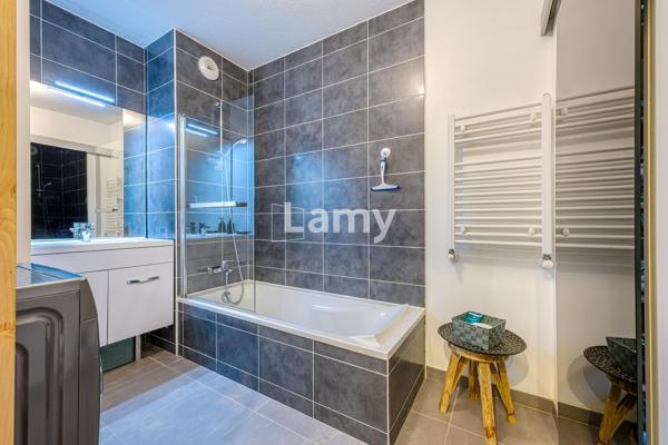 T3 rez de jardin  grand garage 25m²