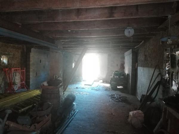 Ancienne - 3 pièces - 192 m²