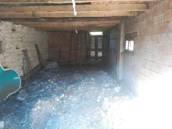 Ancienne - 3 pièces - 192 m²