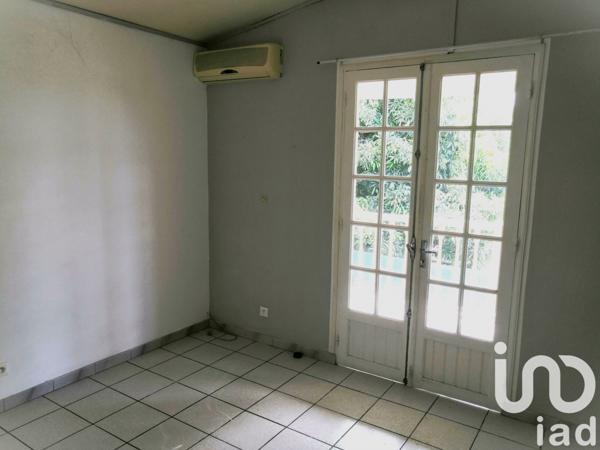 Maison 4 pièces de 94 m² à Saint-Louis (97450)