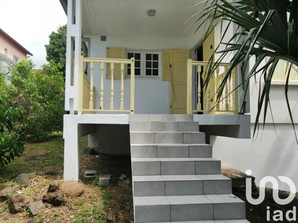 Maison 4 pièces de 94 m² à Saint-Louis (97450)