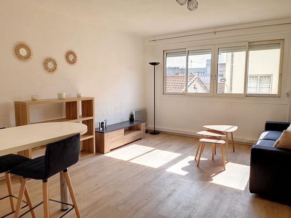 CANNES CENTRE-VILLE - STUDIO MEUBLÉ VENDU LOUÉ - INVESTISSEMENT LOCATIF