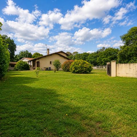 Maison 4 chambres sur 1 000 m² de terrain piscinable - Calme absolu proche chenal et forêt