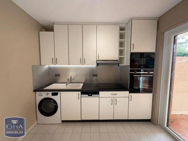 Appartement à louer 1 pièce 41.95m² Écully (69130)