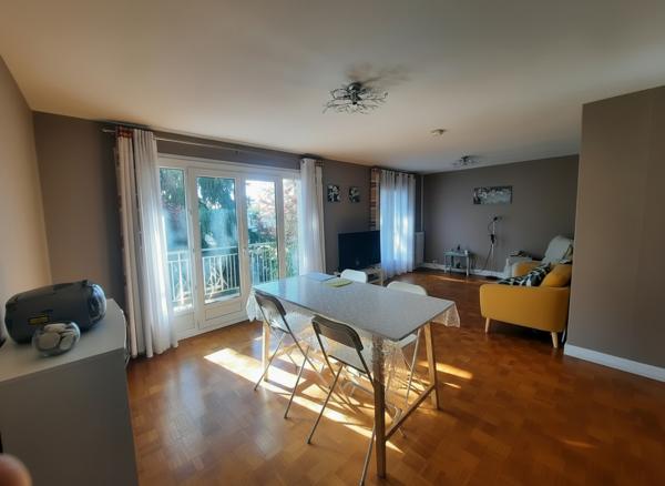 Appartement - Joue Les Tours - T4 - secteur Marbelllière