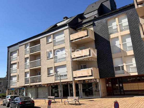 Appartement rénové, centre-ville de La Flèche, résidence recherchée avec ascenseur