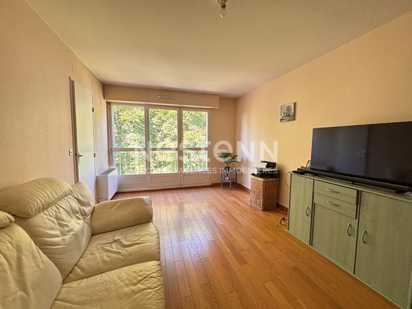 Appartement rénové, centre-ville de La Flèche, résidence recherchée avec ascenseur