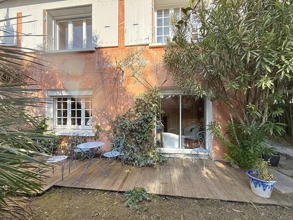 FONTLOZIER Maison atypique et charmante de 273 m² dont espace pro ou appartement indépendant