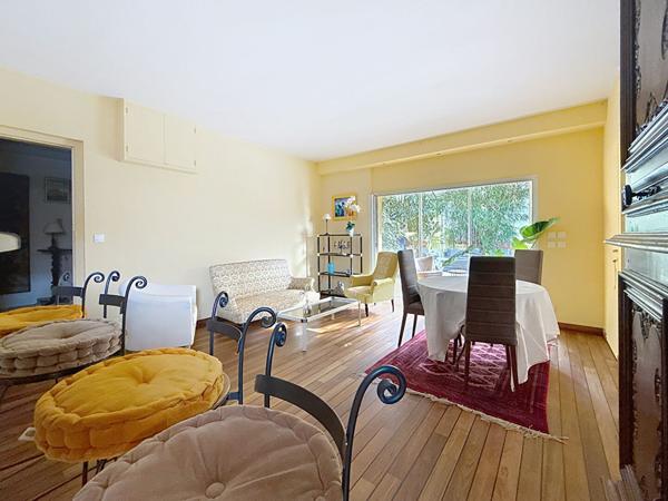 FONTLOZIER Maison atypique et charmante de 273 m² dont espace pro ou appartement indépendant