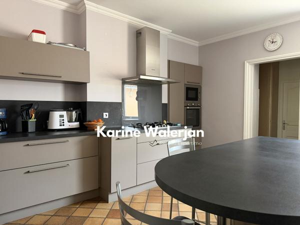 Bois-Bernard (62320) MAISON AUX BEAUX VOLUMES 7 PIECES 166 M2