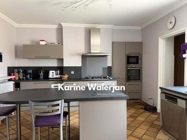 Bois-Bernard (62320) MAISON AUX BEAUX VOLUMES 7 PIECES 166 M2