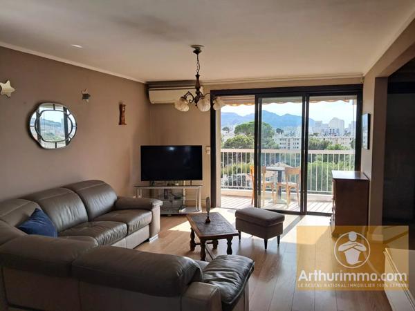 Location Appartement 4 pièces 87 m2 à Marseille 10