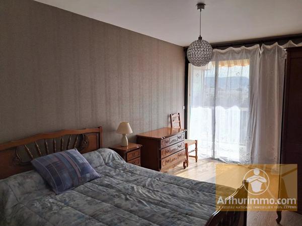 Location Appartement 4 pièces 87 m2 à Marseille 10