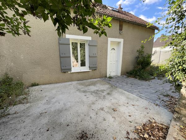 Maisse (91720) Maison 2 chambres, jardinet + bois.