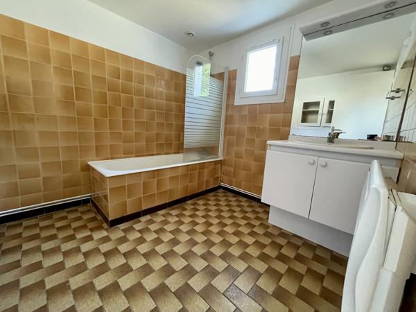 Maisse (91720) Maison 2 chambres, jardinet + bois.