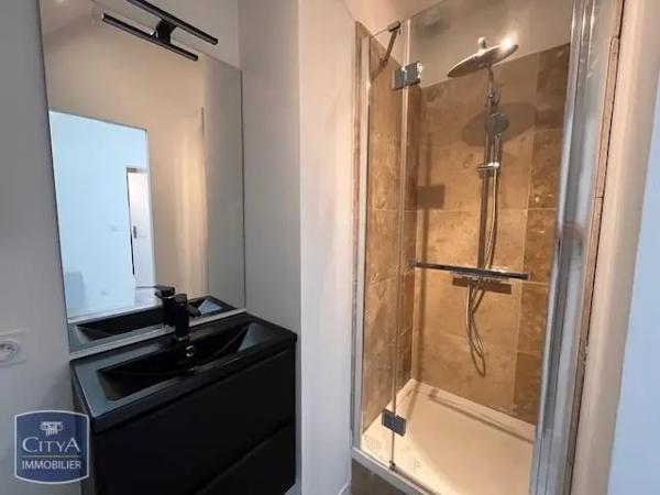 Appartement à louer 2 pièces 14m² Sainte-Marie-la-Blanche (21200)