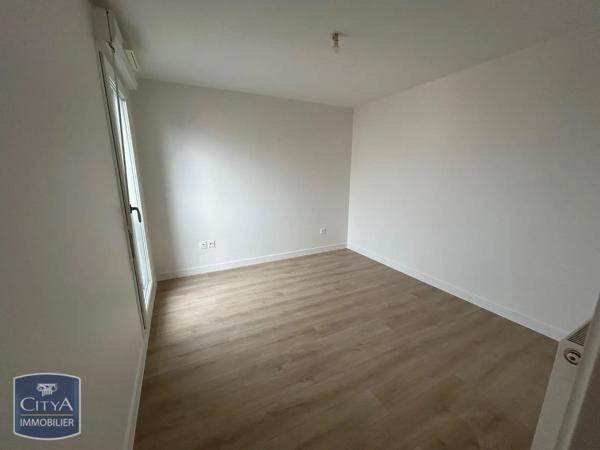 Appartement à louer 3 pièces 58.95m² Nanterre (92000)