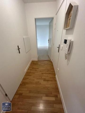Appartement à louer 3 pièces 58.95m² Nanterre (92000)