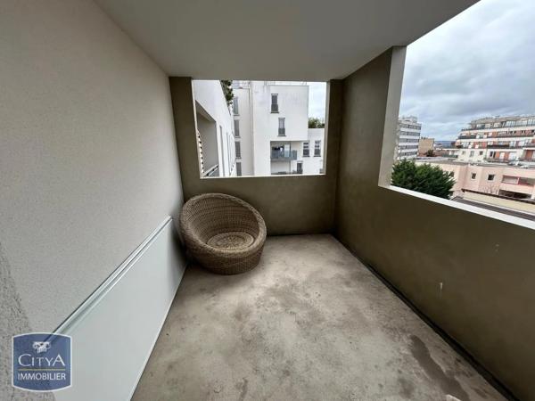 Appartement à louer 3 pièces 58.95m² Nanterre (92000)