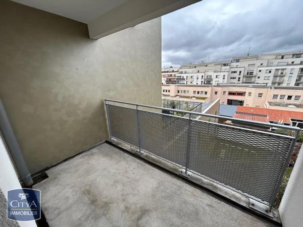 Appartement à louer 3 pièces 58.95m² Nanterre (92000)
