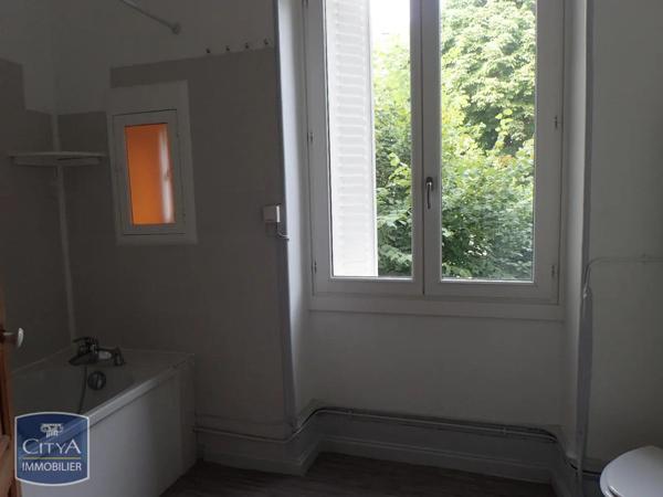 Appartement à louer 4 pièces 95.82m²